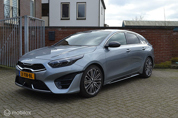 Kia ProCeed 1.5 T-GDi GT-PlusLine | Pano dak | PDC | Trekhaak | CarPlay | JBL | Camera