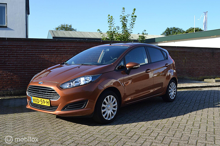 Ford Fiesta 1.0 Sync Edition | Stoelverwarming | Airco | Parkeersensoren