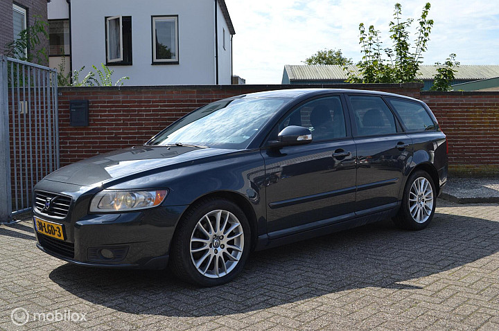 Volvo V50 2.4i Edition I | Youngtimer | Trekhaak | Climate | 17" | 170 PK