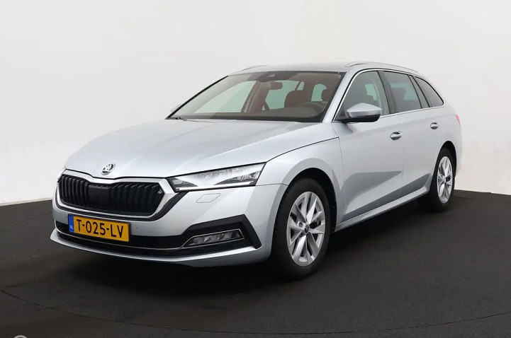 SKODA Octavia Combi 1.0 e-TSI Business Edition Plus | Sensoren V+A | Navi | Stoelverwarming voor | LED | Virtual C