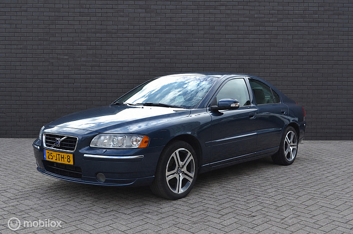 Volvo S60 2.5T Drivers Edition